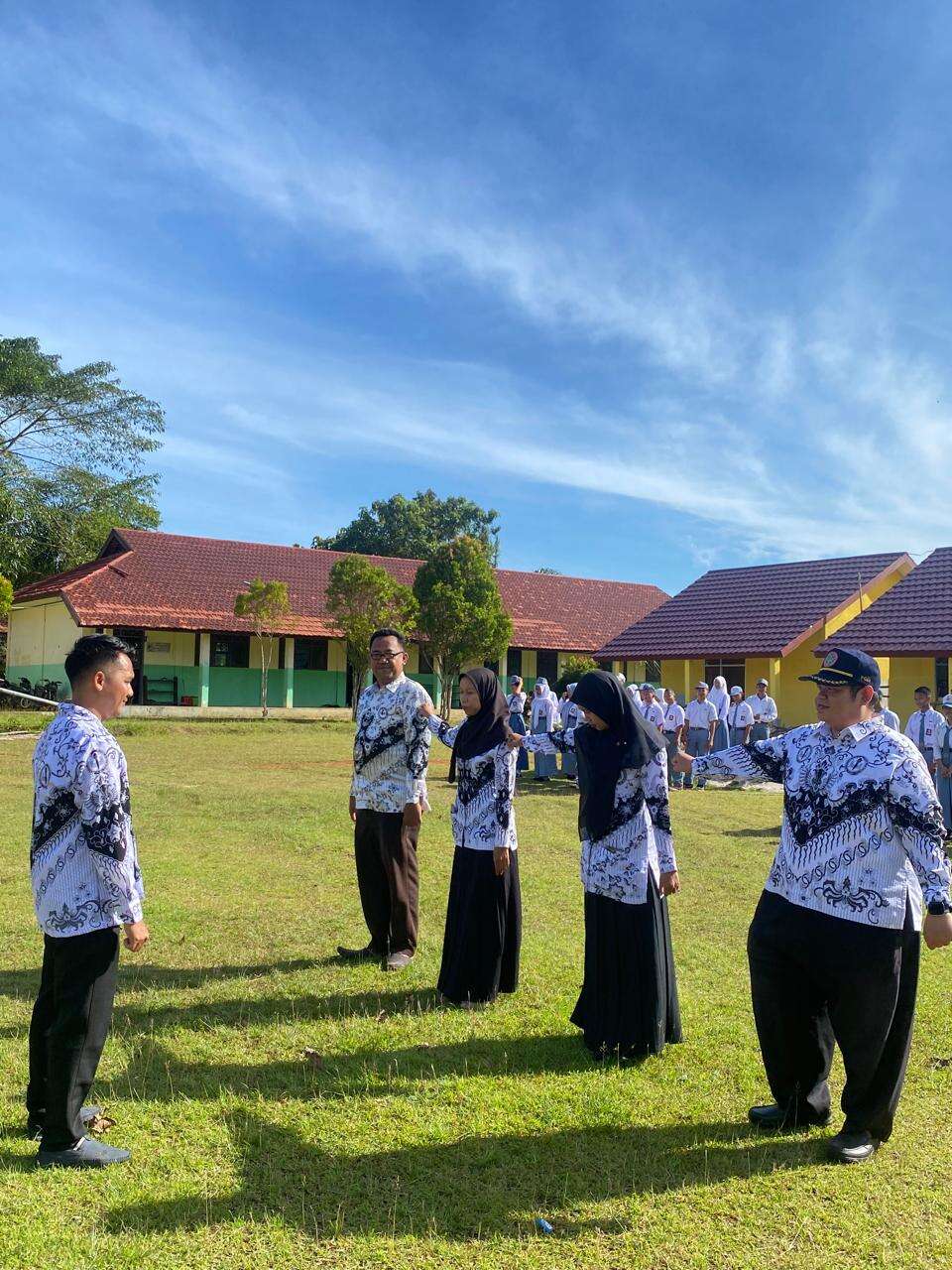 Upacara HGN  SMAN 1 Permata Kecubung Tahun 2025
